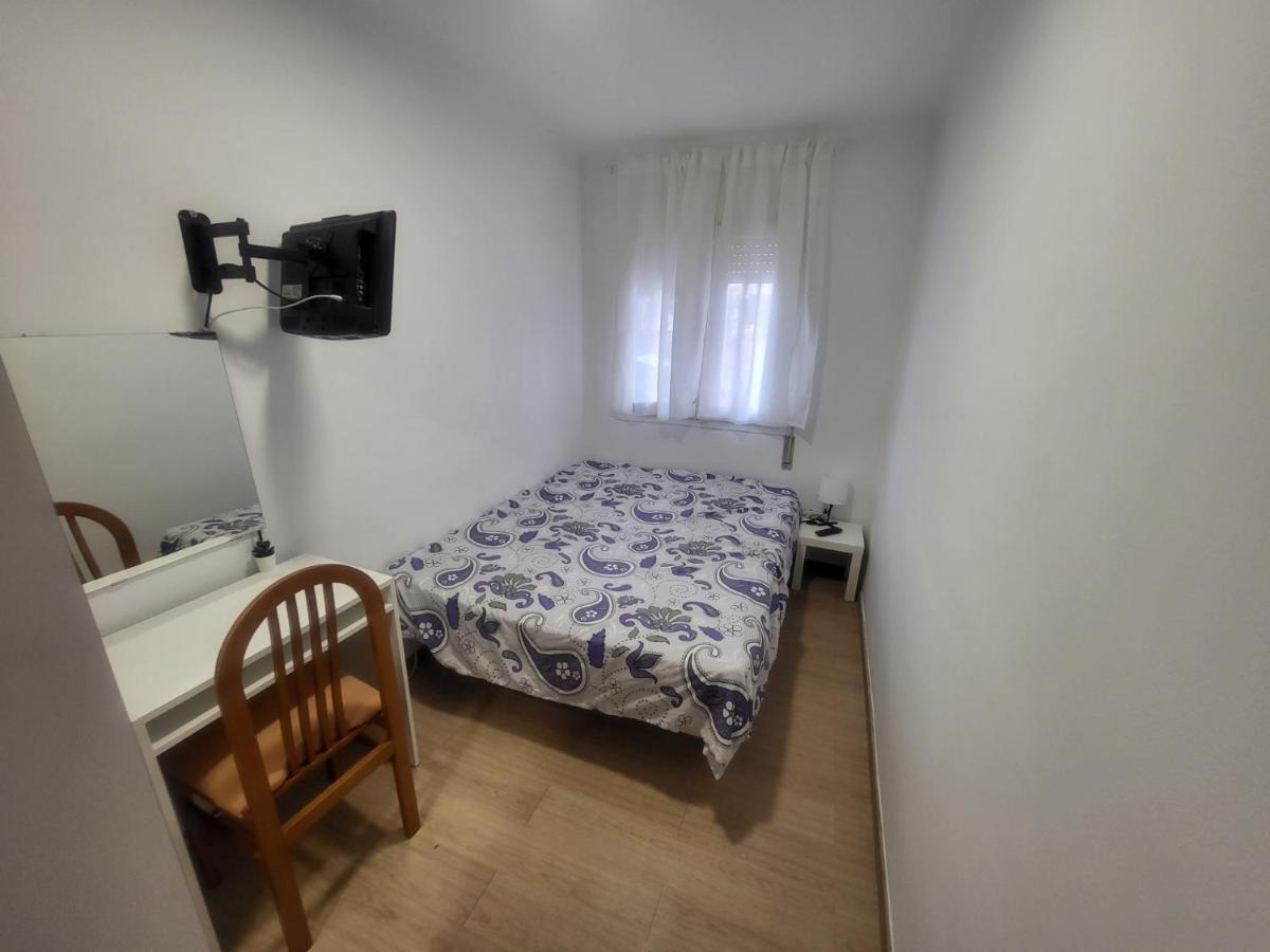 Habitaciones Con Bano Compartido En Bonito Apartamento En バダロナ エクステリア 写真