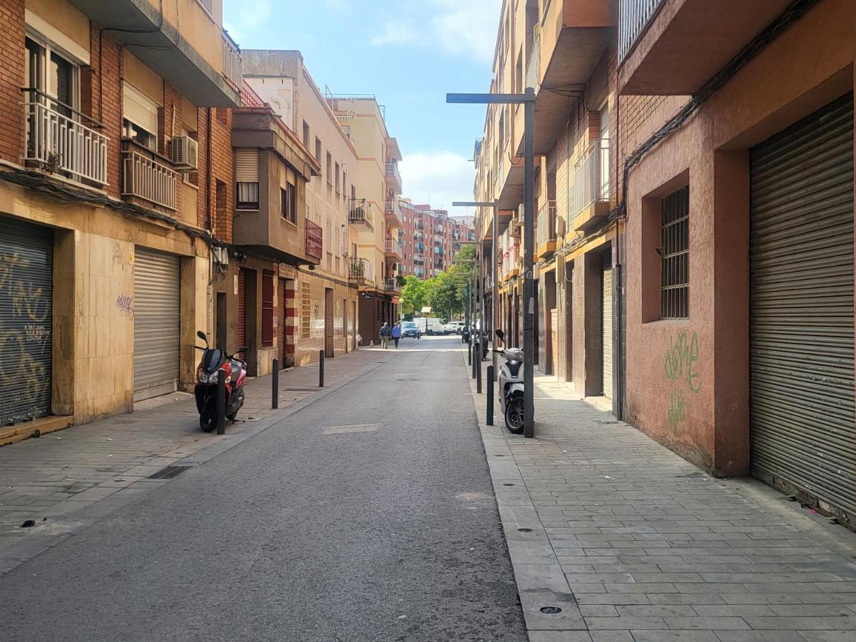 Habitaciones Con Bano Compartido En Bonito Apartamento En バダロナ エクステリア 写真